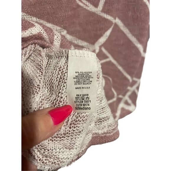 First Love lightweight sweater - Picture 4 of 9